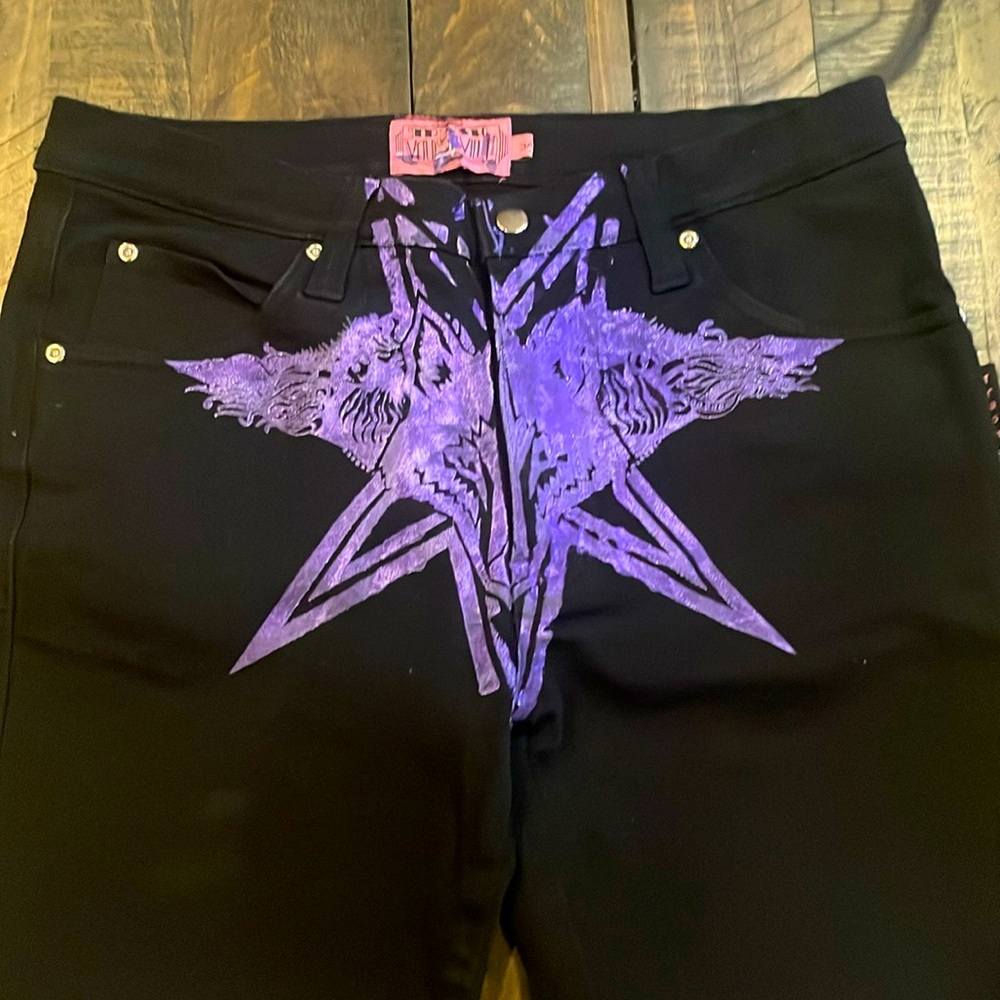 Red Trash Vaudeville Jeans with screen wolf like figure on legs size 34 Black